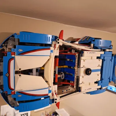 Giá Treo Tường Ngang Cho Lego Technic Rally Car (Wall Mount Bracket)