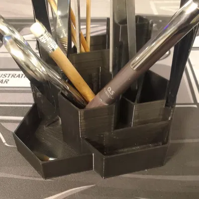 Ống đựng bút lục giác (Hexagon Pencil Holder)