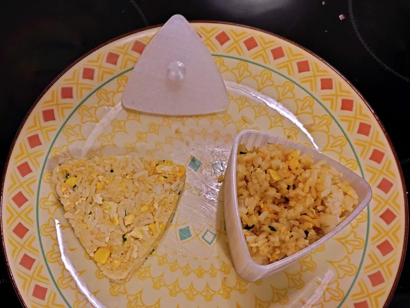 Khuôn Onigiri (Onigiri Mold) - Image 1