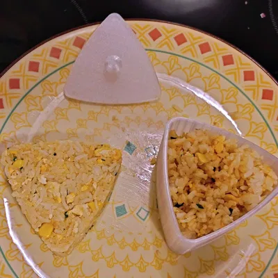 Khuôn Onigiri (Onigiri Mold)