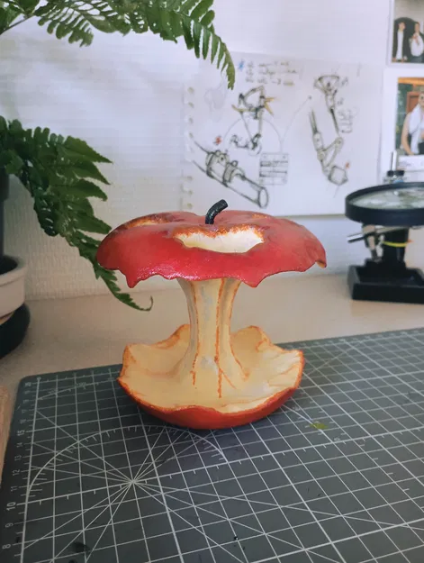 Ống cắm bút hình quả táo thối (Rotten apple pencil holder) - Image 2