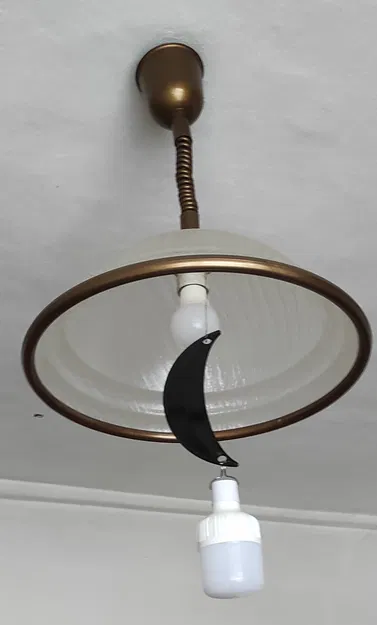 Trăng lưỡi liềm có lỗ (Crescent moon with holes) - Image 1