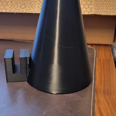 Bucket Poultry Cone (Cone thoát nước treo mép xô)