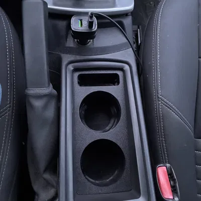 Mod khay để ly Volvo P1 (S40/C30/V50)