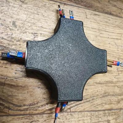 Hộp chia PowerCON / SpeakON 1:3