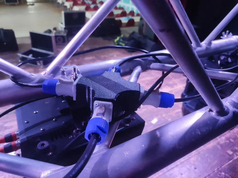 Hộp chia PowerCON / SpeakON 1:3 - Image 4