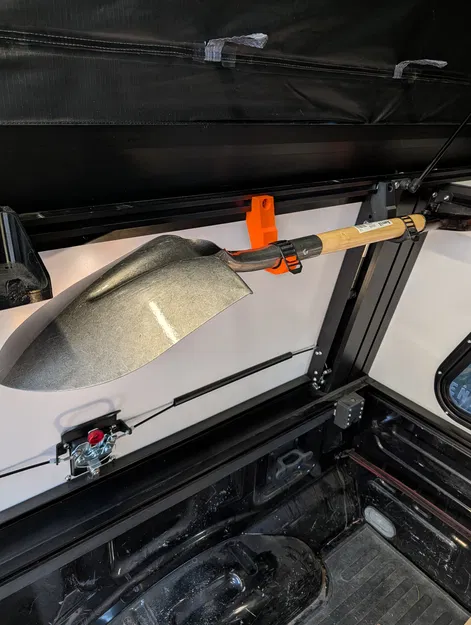 Giá đỡ xẻng cho Truck Camper Lone Peak V1 (Shovel Rack gắn 10mm T-track) - Image 4