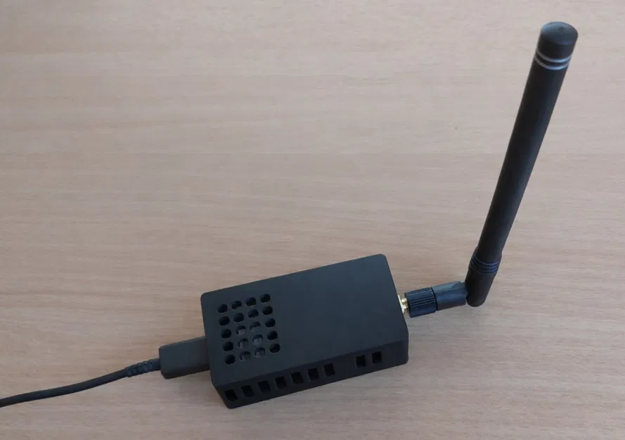 Vỏ XIAO ESP32-C6 Zigbee Router (Nắp chia đôi, anten ngoài SMA) - Image 2