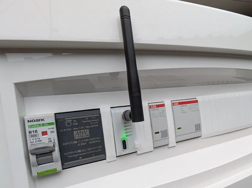 Module DIN Arduino ESP32 Ethernet/WiFi - Image 1