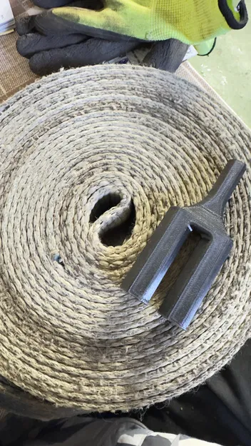 Dụng cụ xử lý Strap/Webbing dạng càng (Fork Type) - Image 2