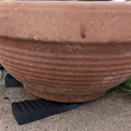 Miếng kê chậu trồng cây cho bề mặt dốc (Planter slope support) - Thumbnail 2