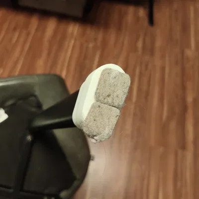 Phần gắn felt glider cho ghế Livetastic