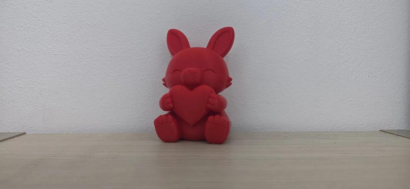 Tượng Thỏ Dễ Thương Cầm Trái Tim - Image 1