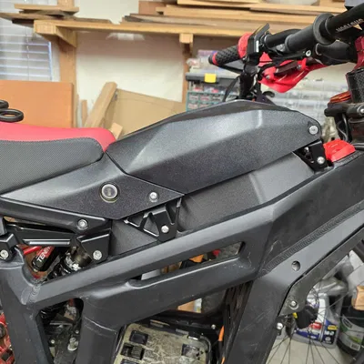 Talaria Seat Riser Gap Filler (Miếng lấp khe hở seat riser)