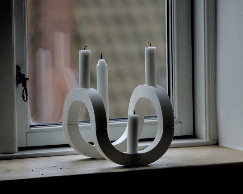 Chân nến cong Selekoh - Image 1