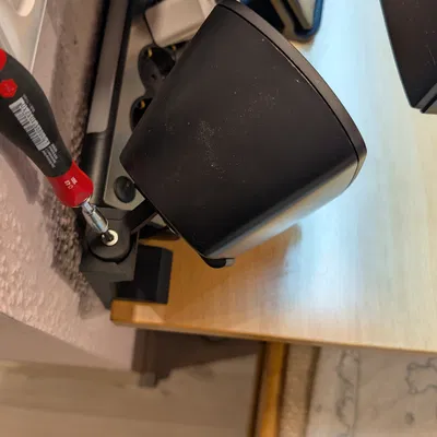 Logitech Z906 Tischhalterung – Giá đỡ để bàn cho loa Z906