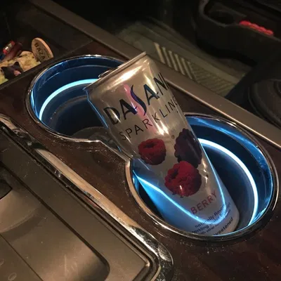 Đế chuyển khay để ly xe hơi cho Red Bull / Dasani