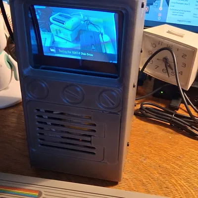 Vỏ CRT 4 inch cho Roku (có chỗ trống để gắn pin/loa)