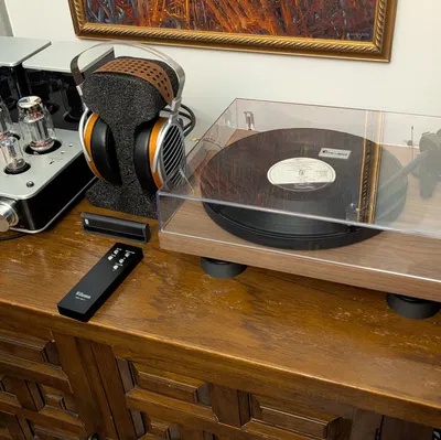 Chân Giảm Cộng Hưởng Bass Cho Mâm Đĩa Than (Turntable)