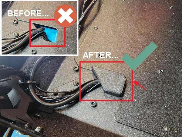 #0152 Nắp che góc dưới trước cho lối đi dây (Front Bottom Corner Cable Passthrough Cover) - Image 1