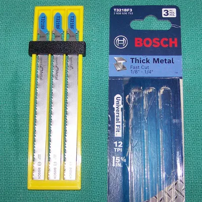 Hộp đựng lưỡi cưa lọng Bosch 5-1/2" – lưỡi dài 132mm