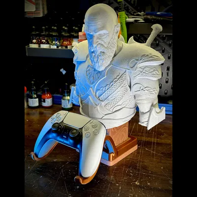 Cradle gắn tay cầm PS5 cho tượng Kratos Bust
