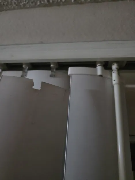 Adapter Rèm Cửa Dọc (Vertical Blinds Adapter) - Image 1