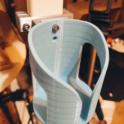 Mount gắn vào thanh profile kim loại 20*40 mm cho giá đỡ bình xịt