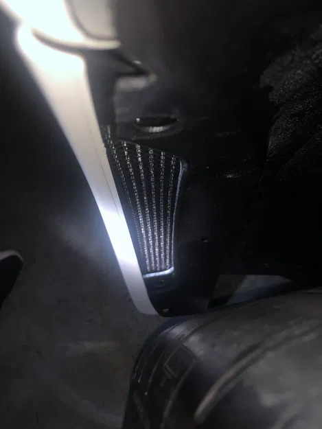 Honda Civic Type R (FL5) - Ốp/Lưới Chắn Khe Thoáng Vè Trước OEM+ Precision - Image 1