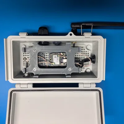 Bracket gắn Solar cho RAK19003/RAK19007 + Battery Tray