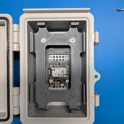 Bracket gắn Solar cho RAK19003/RAK19007 + Battery Tray