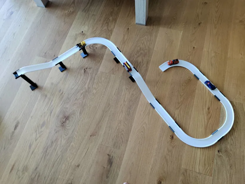 Đường Đua Xe Đồ Chơi Đơn Giản - Image 1