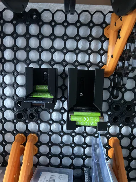 Hộp Nhả Pin AA (AA Battery Dispenser) - Image 1