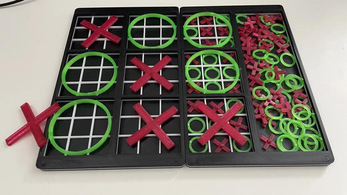 Ultimate Tic-Tac-Toe: Bàn cờ du lịch nam châm (Embedded Magnets) | Super Kółko i Krzyżyk - Image 1