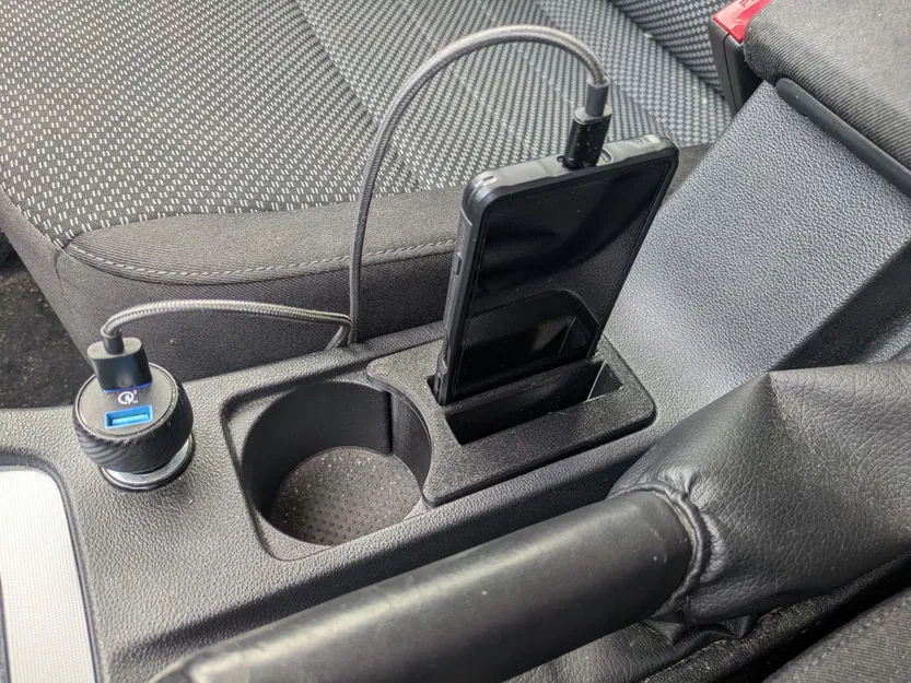 Skoda Octavia 3: Insert khay để ly giữ 2 điện thoại (double phone holder) - Image 1