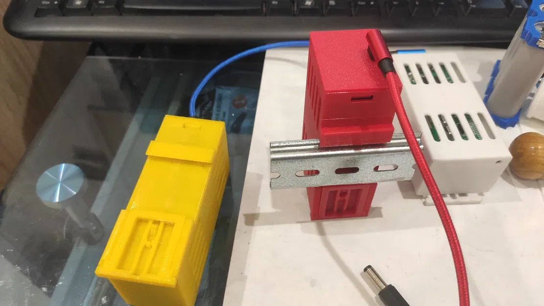 Vỏ UPS 18650 gắn DIN rail (Enclosure) - Image 2