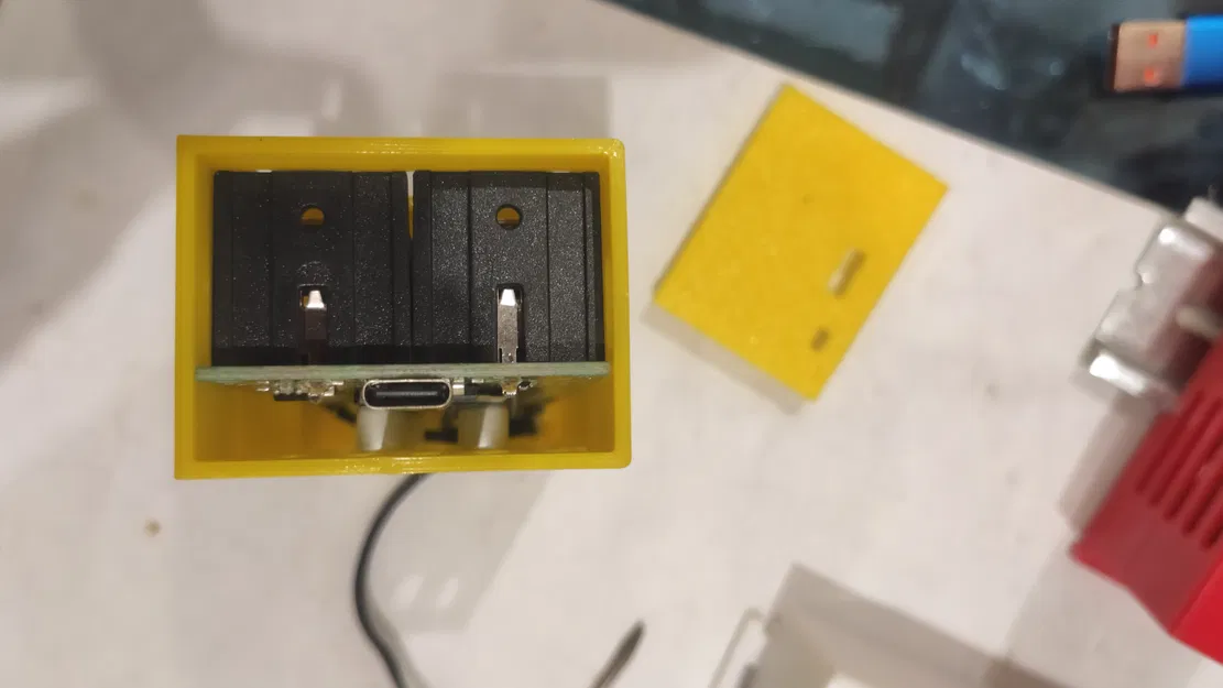 Vỏ UPS 18650 gắn DIN rail (Enclosure) - Image 4