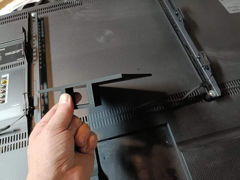 Ốp dẫn dây cho chân treo tường TV Samsung (cable guide for foot wallmount) - Image 2