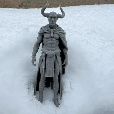 Satan phòng gym có sừng (Fitness gym Satan with horns)