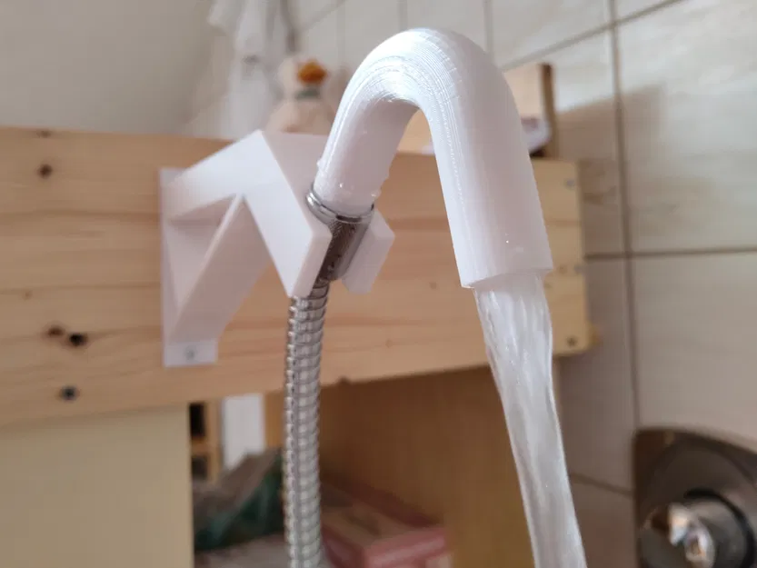 Đầu ra vòi gắn ống sen kèm aerator, ren 1/2 inch - Image 1