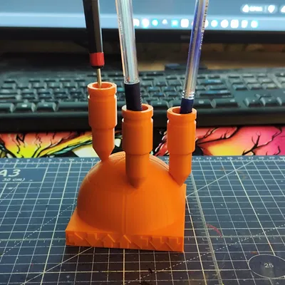 Kệ để bút Stratagem