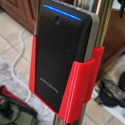 Giá giữ pin RavPower RP-PB13 gắn chân tripod EQ5