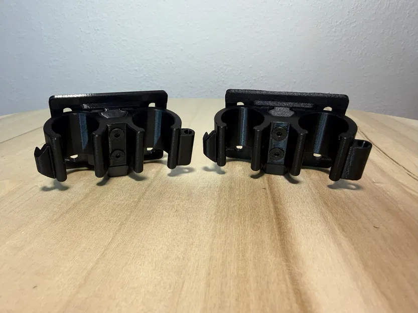 Ngàm gắn gậy trekking lên balo (Trekking Pole Backpack Holder) - Image 1