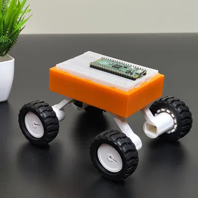 Breadboard Rover – Rover gắn breadboard trên nóc để dễ test