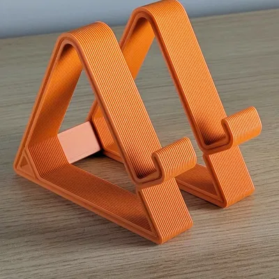 Kệ ĐT sạc tại chỗ – Không supports, không overhang, in dễ (Charge-In Place)