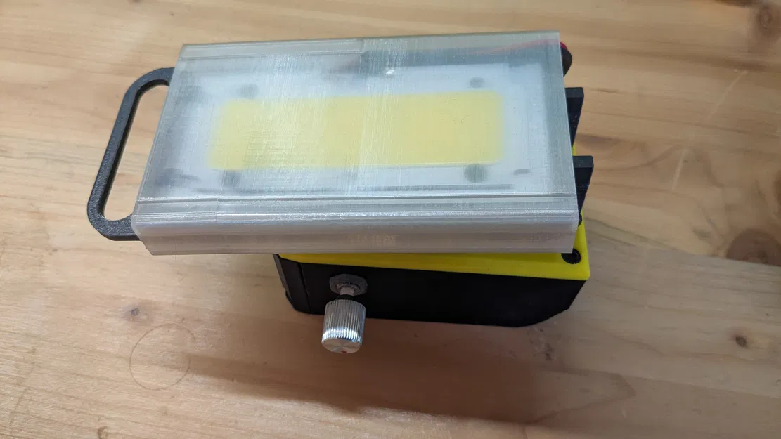 Đèn LED DeWalt 18V (dùng pin DeWalt 18V) - Image 2