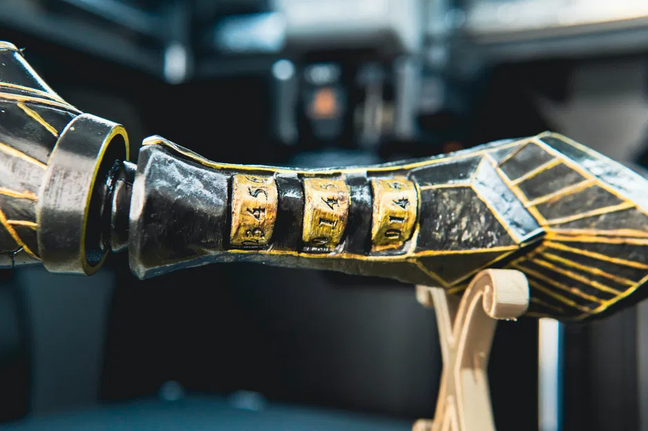 Cánh tay của Gustave - Clair Obscur Expedition 33 - Image 4