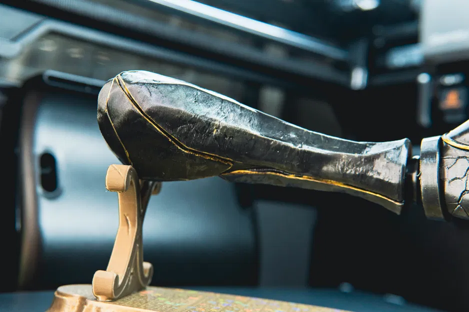 Cánh tay của Gustave - Clair Obscur Expedition 33 - Image 8