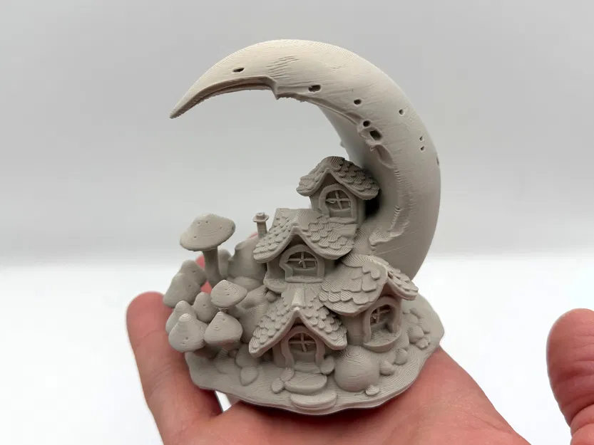 Moon Village – Ngôi làng dưới vầng trăng lưỡi liềm - Image 1