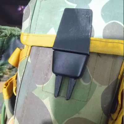 Buckle đực thay thế cho túi đạn kiểu M1967 (aftermarket)